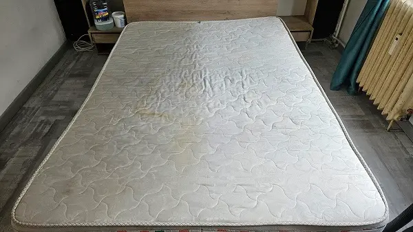 50 - 50 inainte de curatare saltele oradea cleanspot