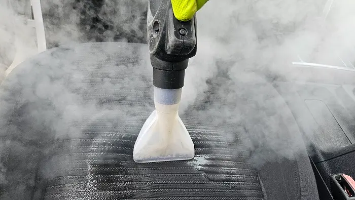 Curățare tapiterie auto cu aburi în Oradea pentru igienizare și eliminarea bacteriilor din textile