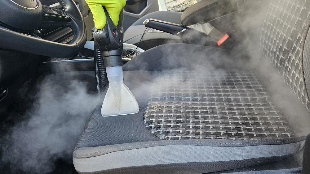 Tapițerie auto textilă după curățare prin injecție-extracție în Oradea