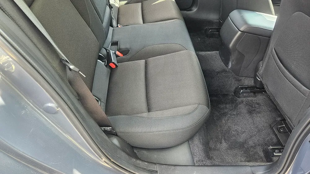 Banchetă auto curată după spălarea profesională a tapițeriei la CleanSpot Oradea