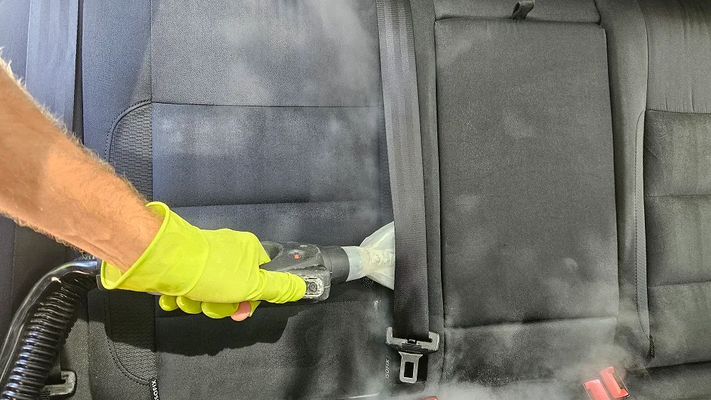 Curățare tapițerie auto profesională – Oradea
